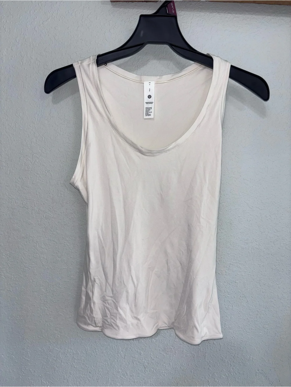 lululemon athletica Cream Scoop Neck Tank Top